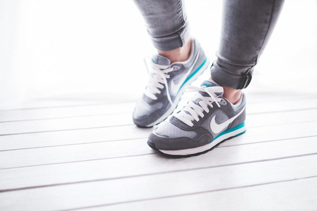 nike női sportcipő